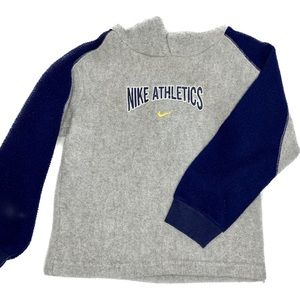Kids Vintage Nike fleece hooded sweatshirt. Fits like size 5